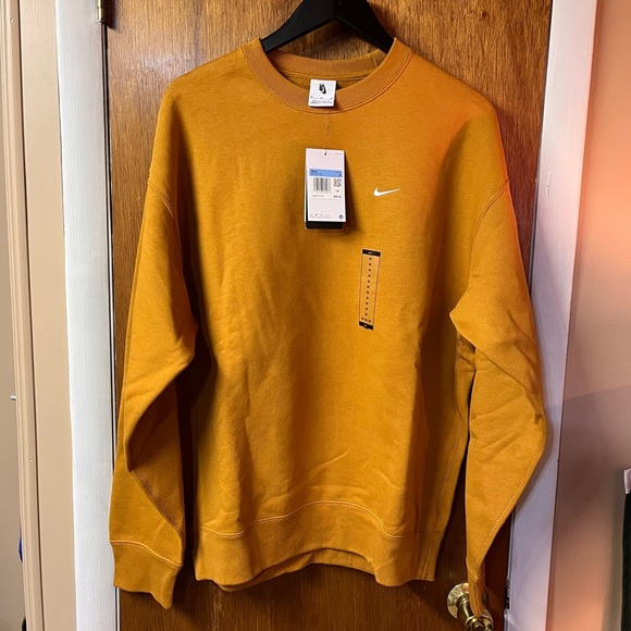 Nike Crew Neck Sweatshirt Size Men’s Medium Loose Fit NWT - Picture 2 of 7